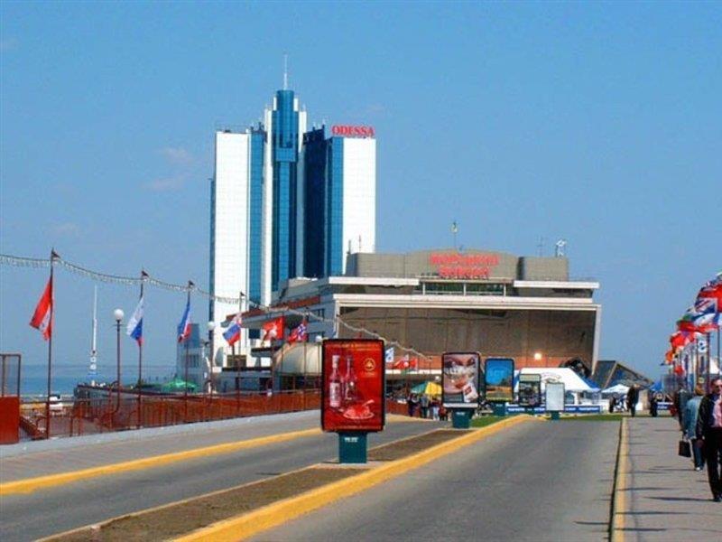 Odessa Hotel Екстериор снимка